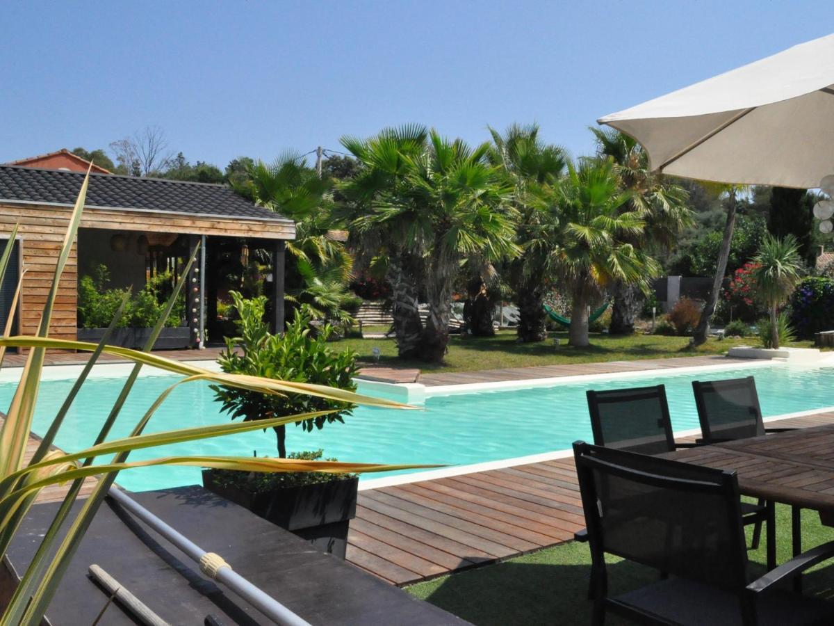 วีลา - การูบิเย Hotel La Londe-les-Maures ภายนอก รูปภาพ